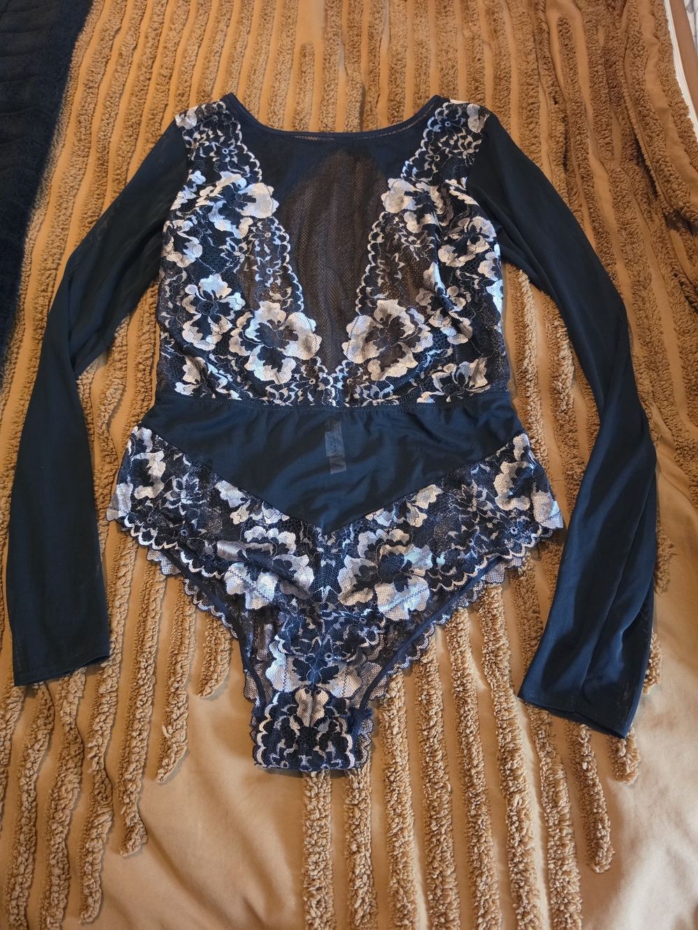 Auden Intimates Black Floral Lace Long Sleeve Bodysuit L